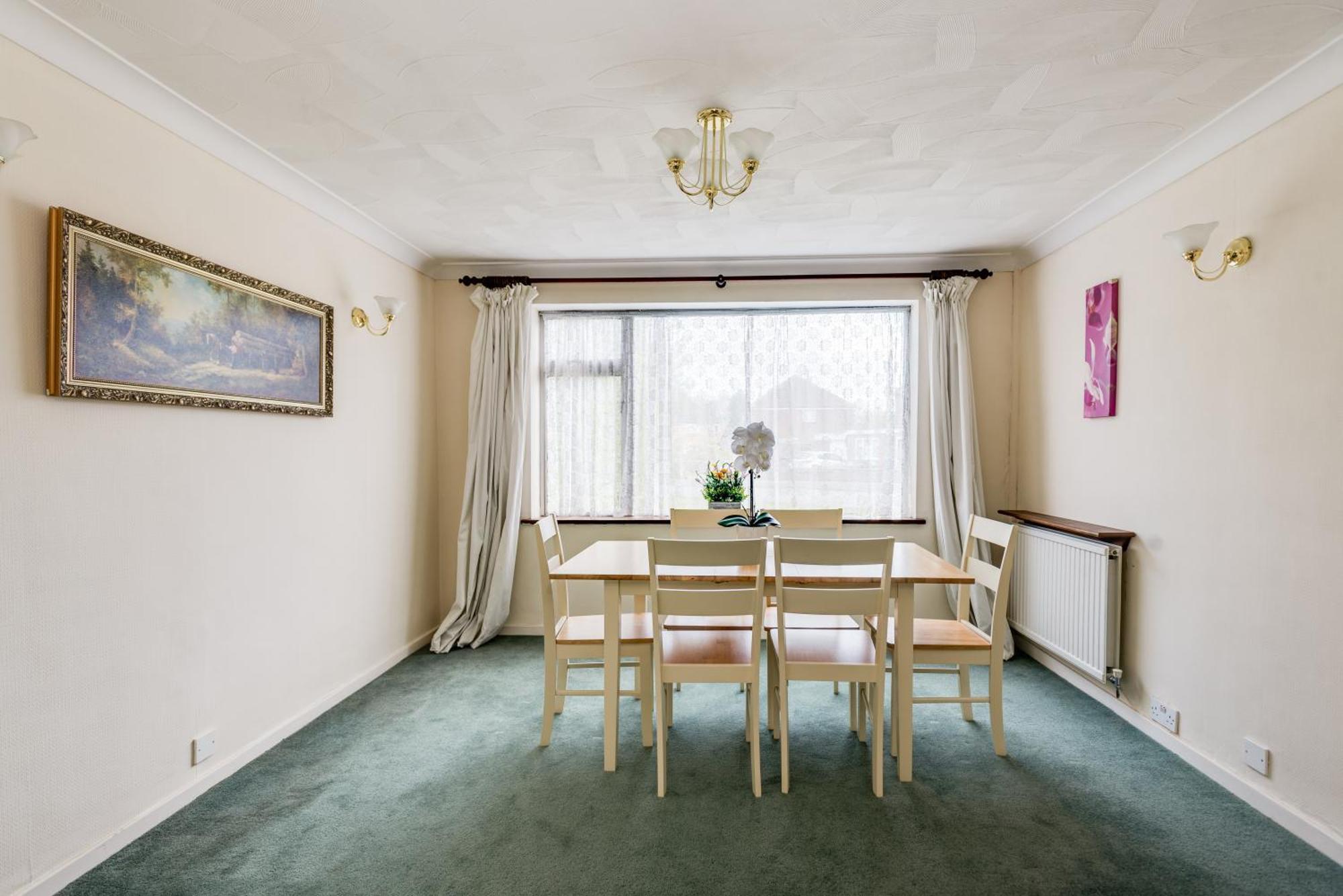 3 Bedroom House With Parking & Large Garden Holiday home Kidlington