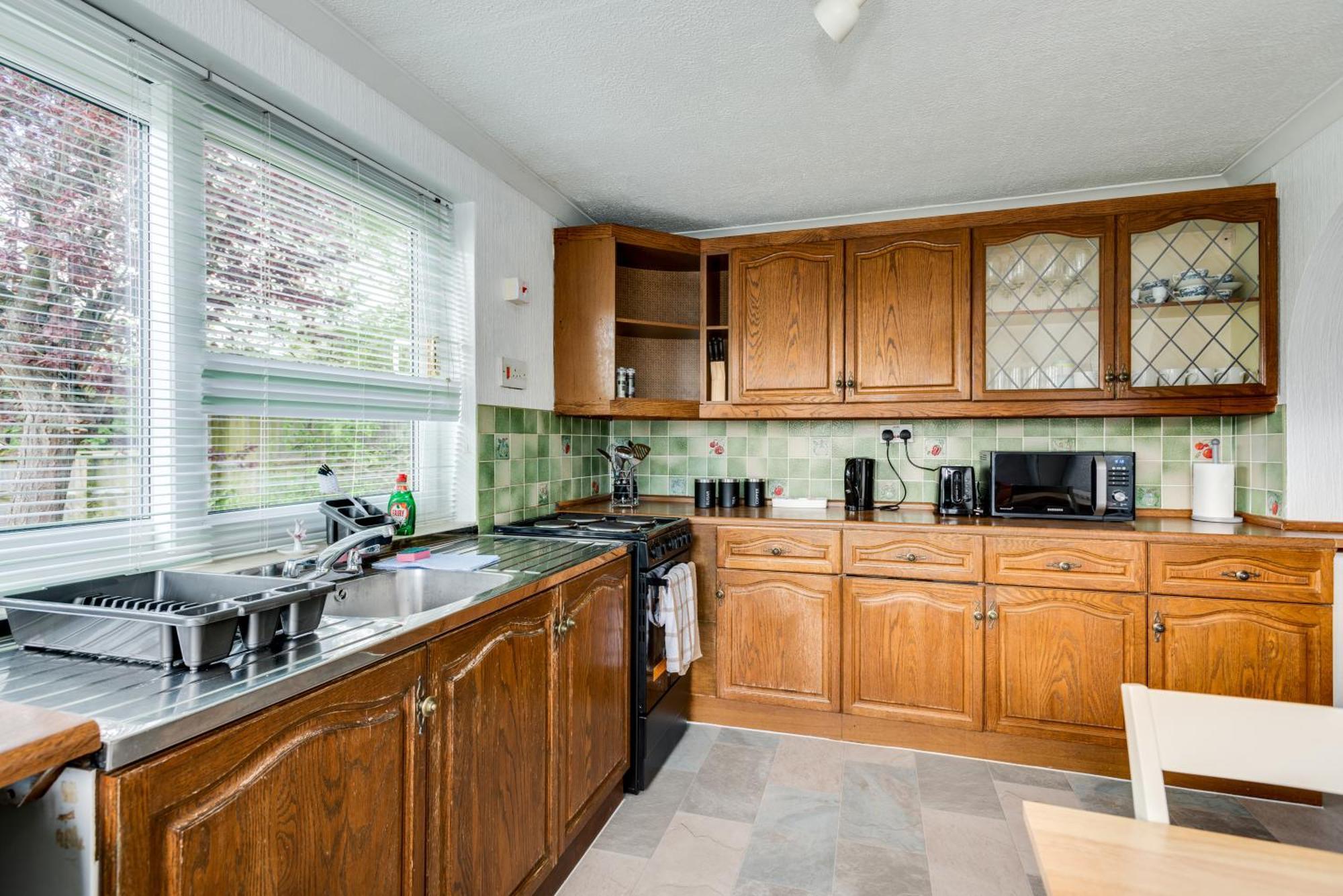 3 Bedroom House With Parking & Large Garden * Kidlington